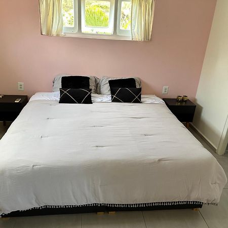 Windmill Apartments Curacao Willemstad Esterno foto